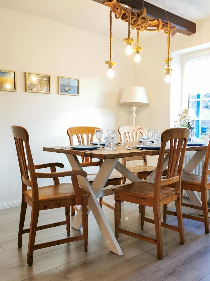 Ferienglueck An Der Nordsee Buche Deine Erdgeschoss-Ferienwohnung Mit Kamin Terrasse Und Eingezaeuntem Garten Fuer Unvergessliche Auszeiten Altfunnixsiel Bagian luar foto