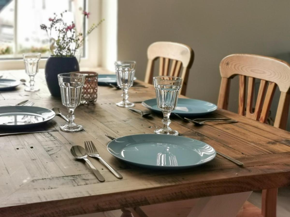 Ferienglueck An Der Nordsee Buche Deine Erdgeschoss-Ferienwohnung Mit Kamin Terrasse Und Eingezaeuntem Garten Fuer Unvergessliche Auszeiten Altfunnixsiel Bagian luar foto