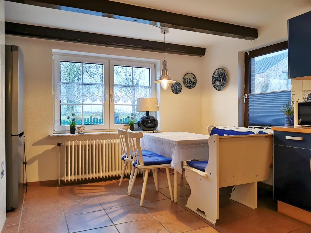 Ferienglueck An Der Nordsee Buche Deine Erdgeschoss-Ferienwohnung Mit Kamin Terrasse Und Eingezaeuntem Garten Fuer Unvergessliche Auszeiten Altfunnixsiel Bagian luar foto